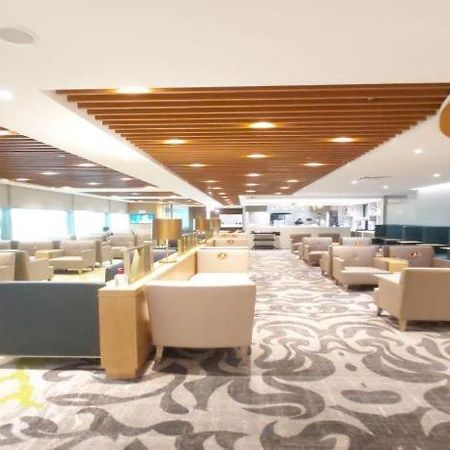 Ambassador Transit Lounge Terminal 3 Hotel Singapore Exterior photo